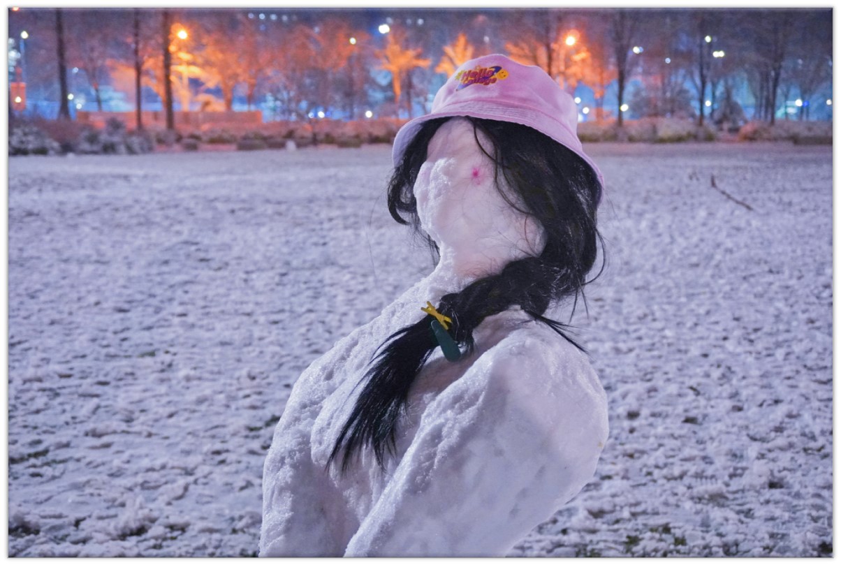 操场上的雪人